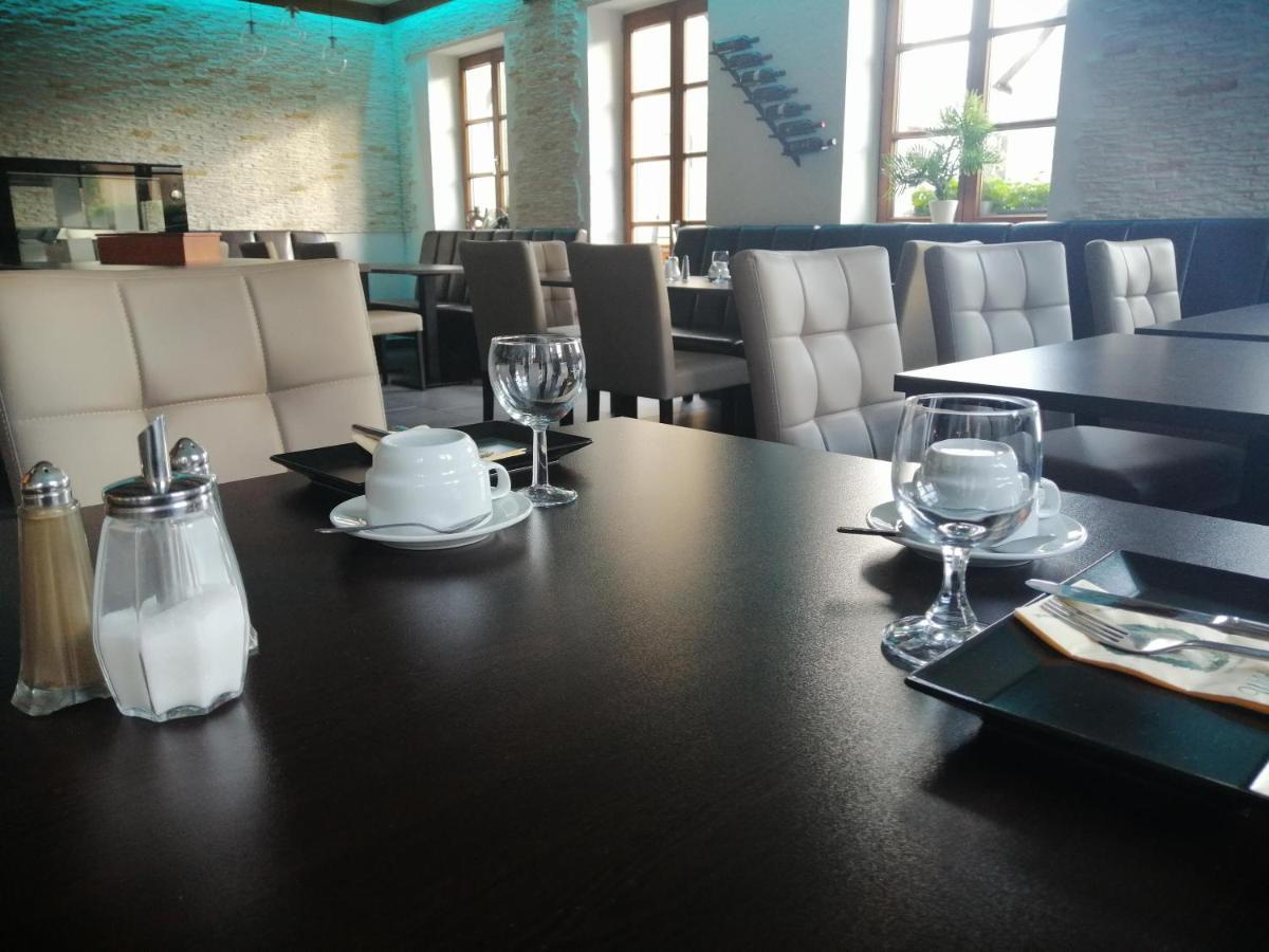 Hotel Wilder Mann Feuchtwangen Εξωτερικό φωτογραφία