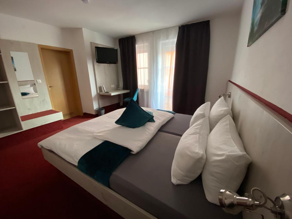 Hotel Wilder Mann Feuchtwangen Εξωτερικό φωτογραφία