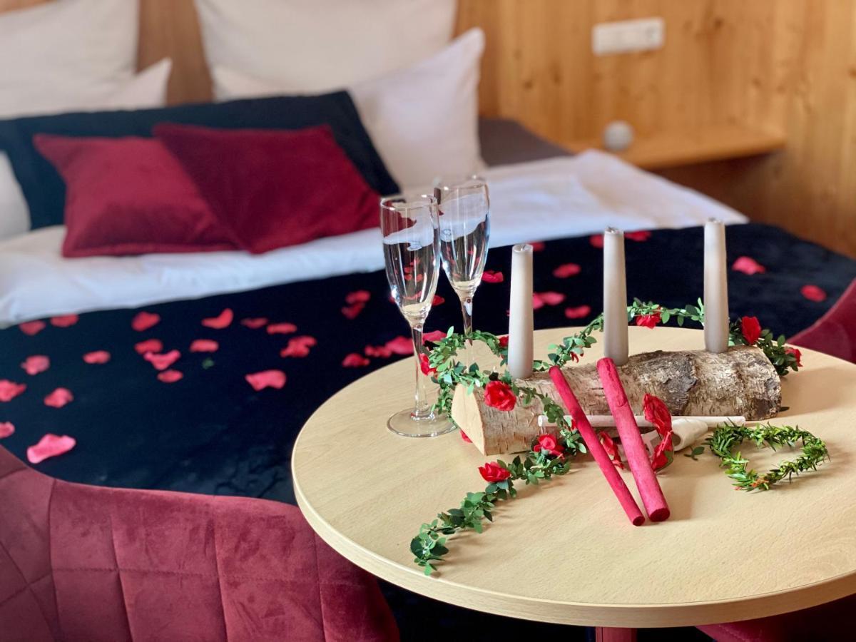 Hotel Wilder Mann Feuchtwangen Εξωτερικό φωτογραφία
