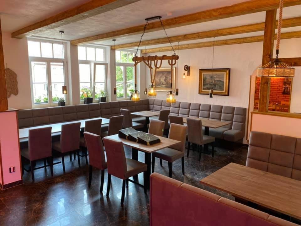 Hotel Wilder Mann Feuchtwangen Εξωτερικό φωτογραφία