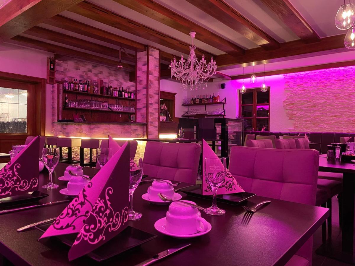 Hotel Wilder Mann Feuchtwangen Εξωτερικό φωτογραφία