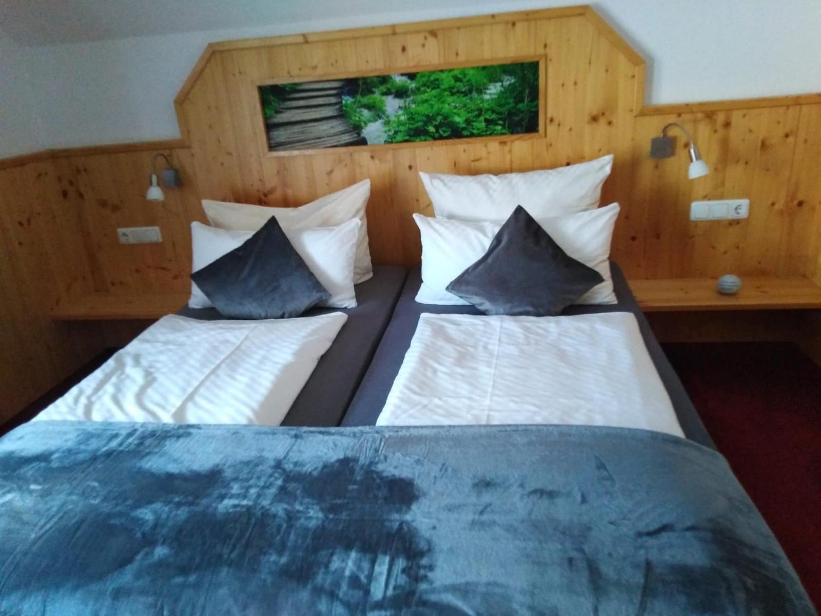 Hotel Wilder Mann Feuchtwangen Εξωτερικό φωτογραφία