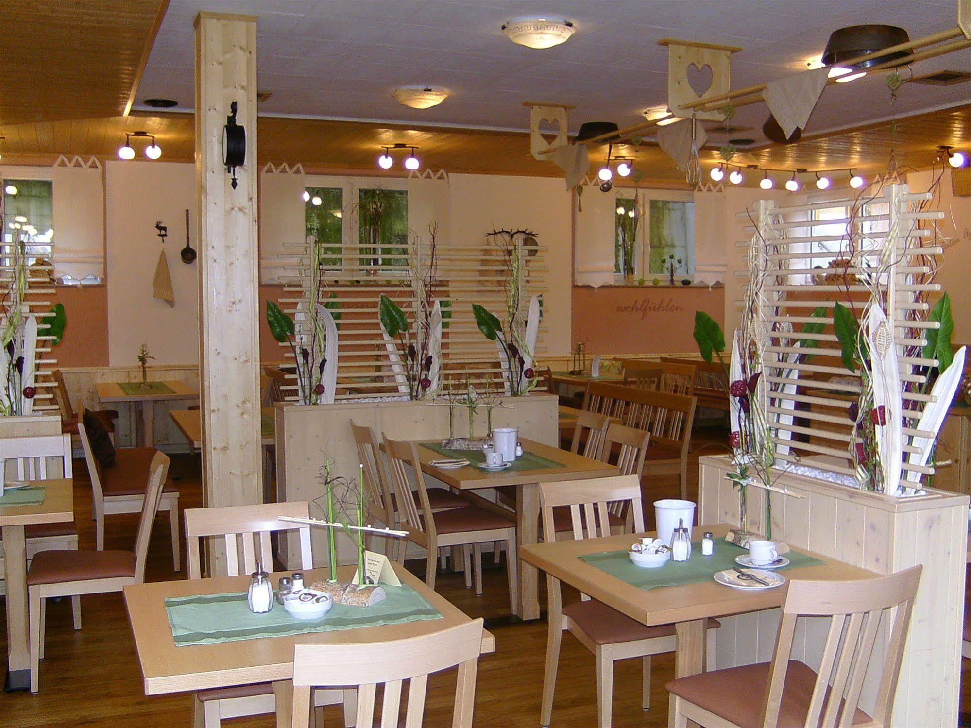 Hotel Wilder Mann Feuchtwangen Εξωτερικό φωτογραφία